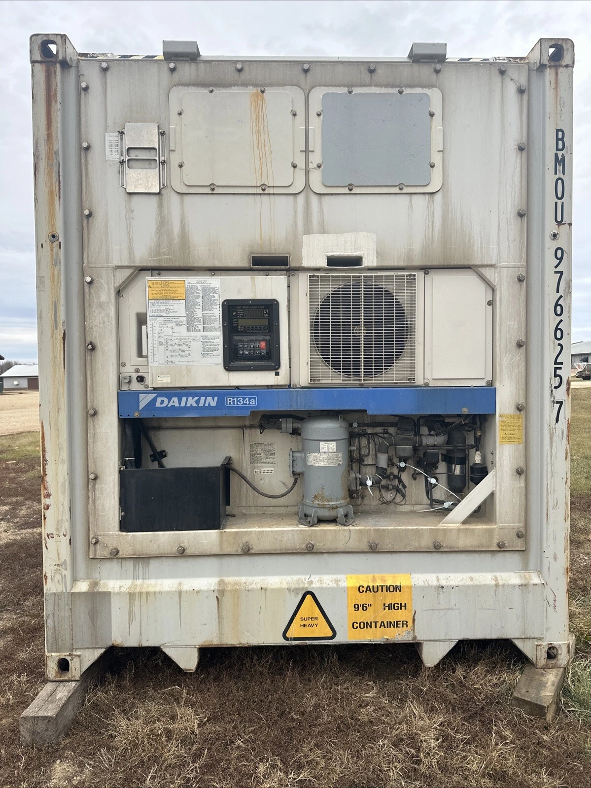 Daikin 40ft Refrigerated Shipping Container – Used - Image 4