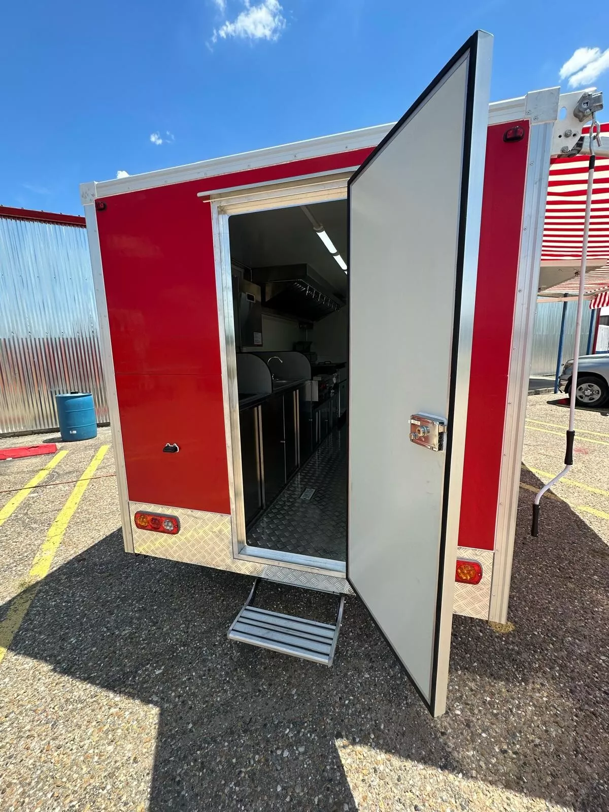 New 14ft Fully Equipped Food Trailer – Multiple Colors Available - Image 2