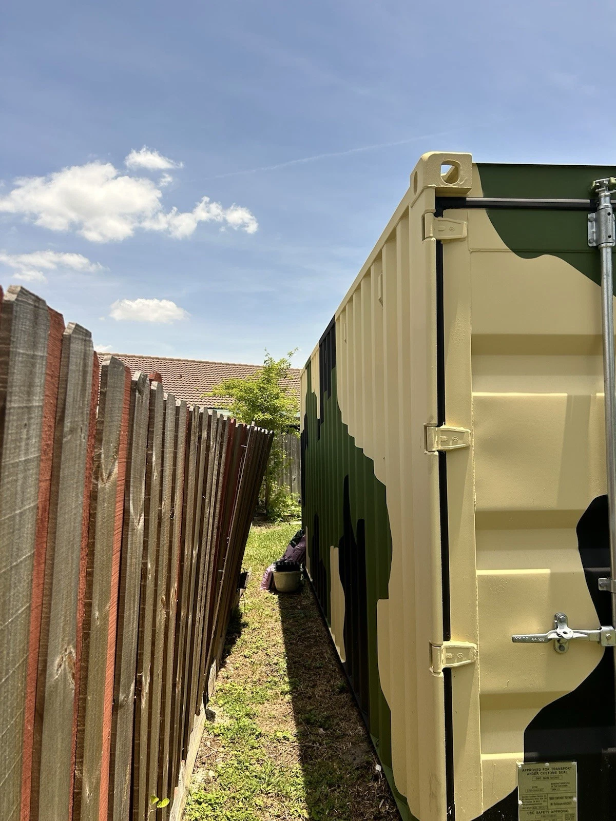 20ft New Shipping Container with Custom Camouflage Paint - Image 4