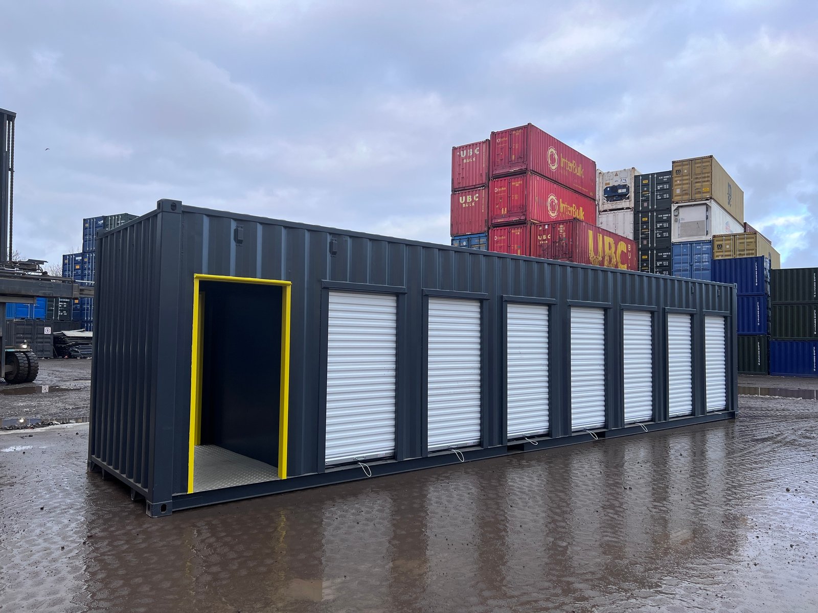 40ft High Cube Container with Multi-Store Mezzanine Configuration – 7 Bay Self Storage - Image 3