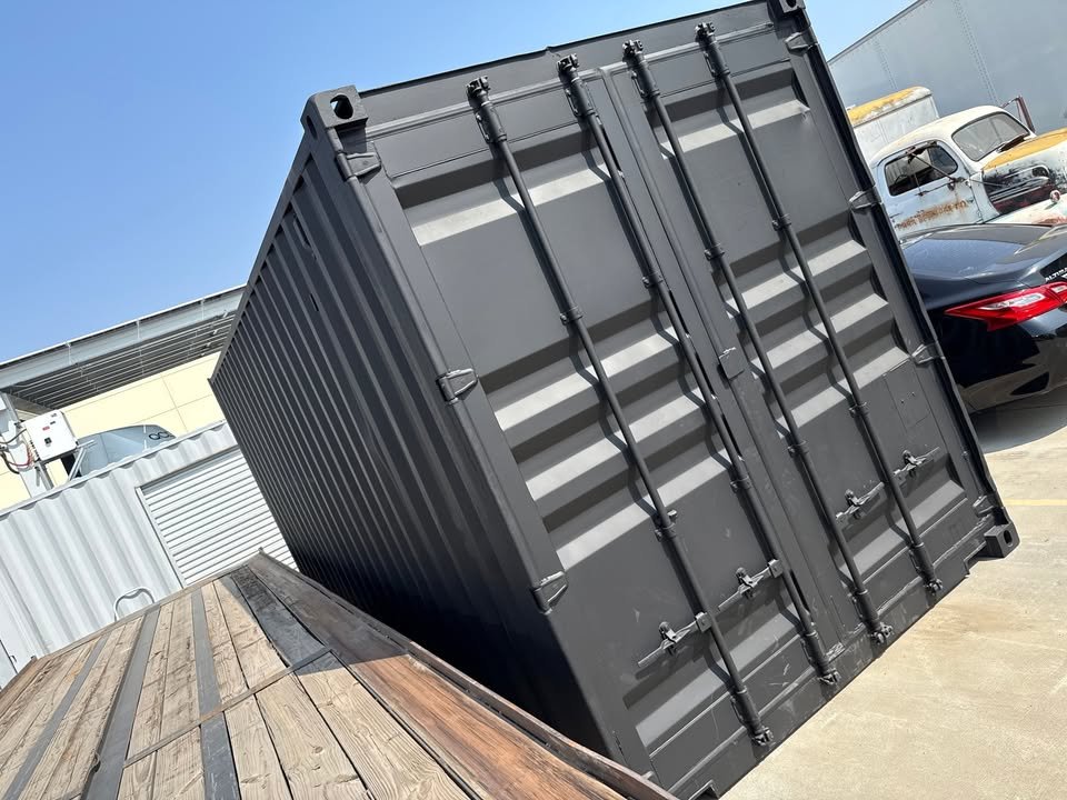 20ft Used Shipping Container with Matte Black Finish and 12ft Side Roll-Up Door - Image 2